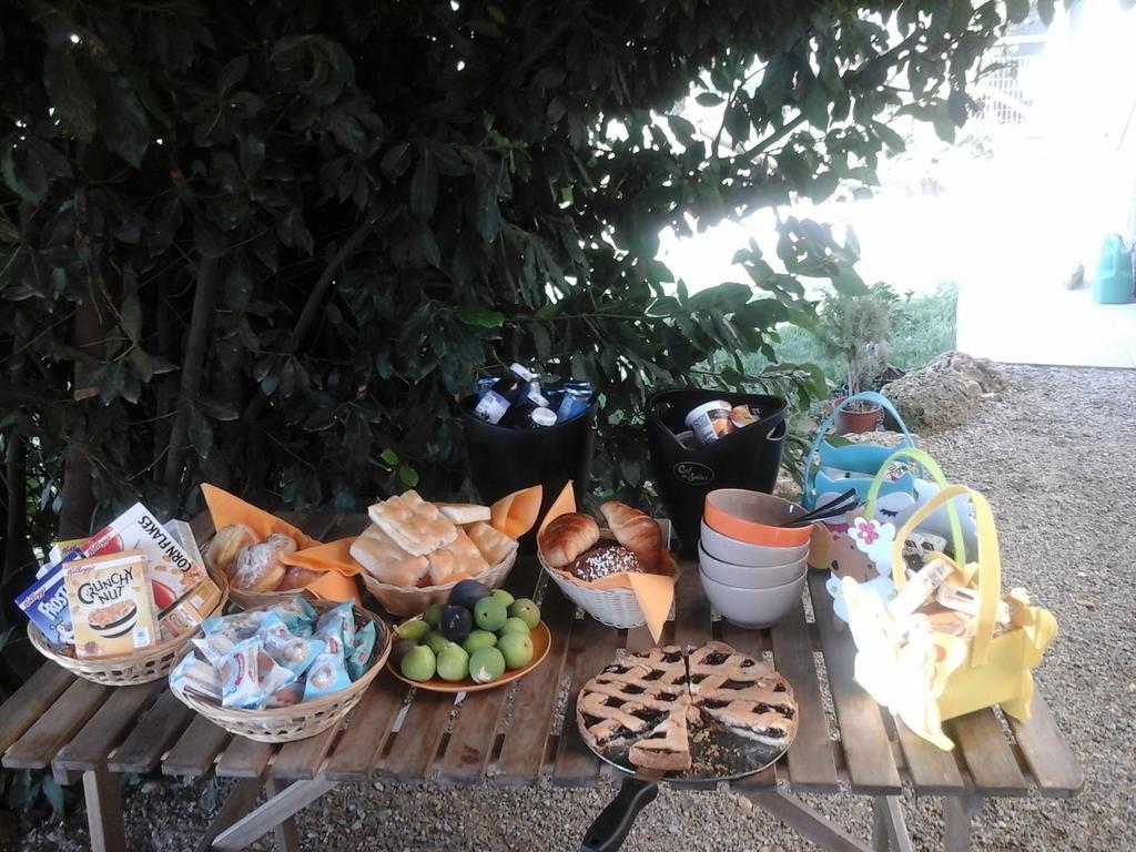 Nonna Litta Villa Albenga Bagian luar foto
